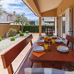 Casa vacanze Vesna By Interhome