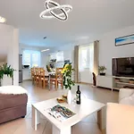 Vesna By Interhome Casa vacanze *