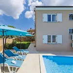 Casa vacanze Vesna By Interhome *