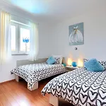 Casa vacanze Vesna By Interhome