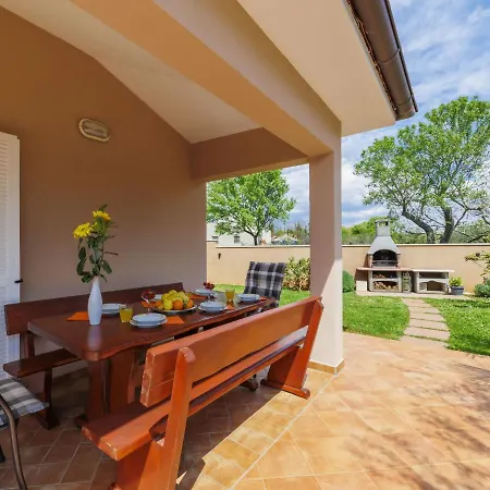 Vesna By Interhome Nyaraló