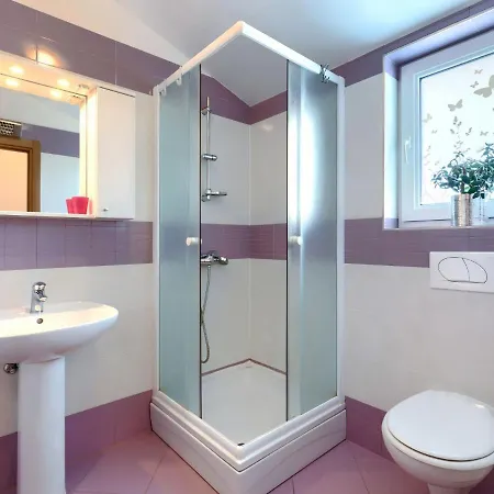 Vesna By Interhome * Pula