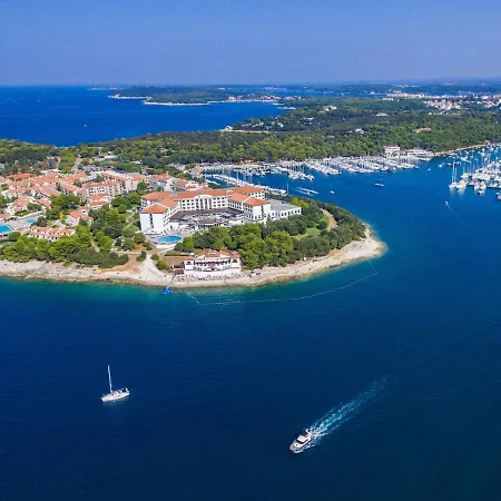 Vesna By Interhome Pula